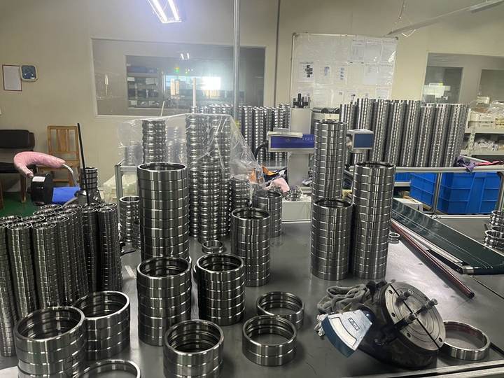 高速角接触球轴承耐不耐高温？受哪些因素影响？